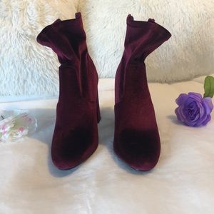 Steven Madden burgundy velvet booties